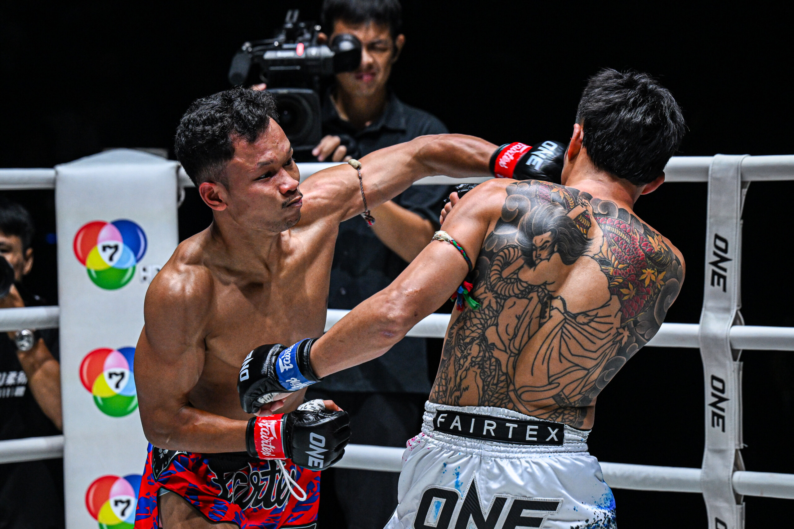 Denkriangkrai Mavinn Muaythai Petapichat Apichat Muaythai ONE Friday Fights 143 11