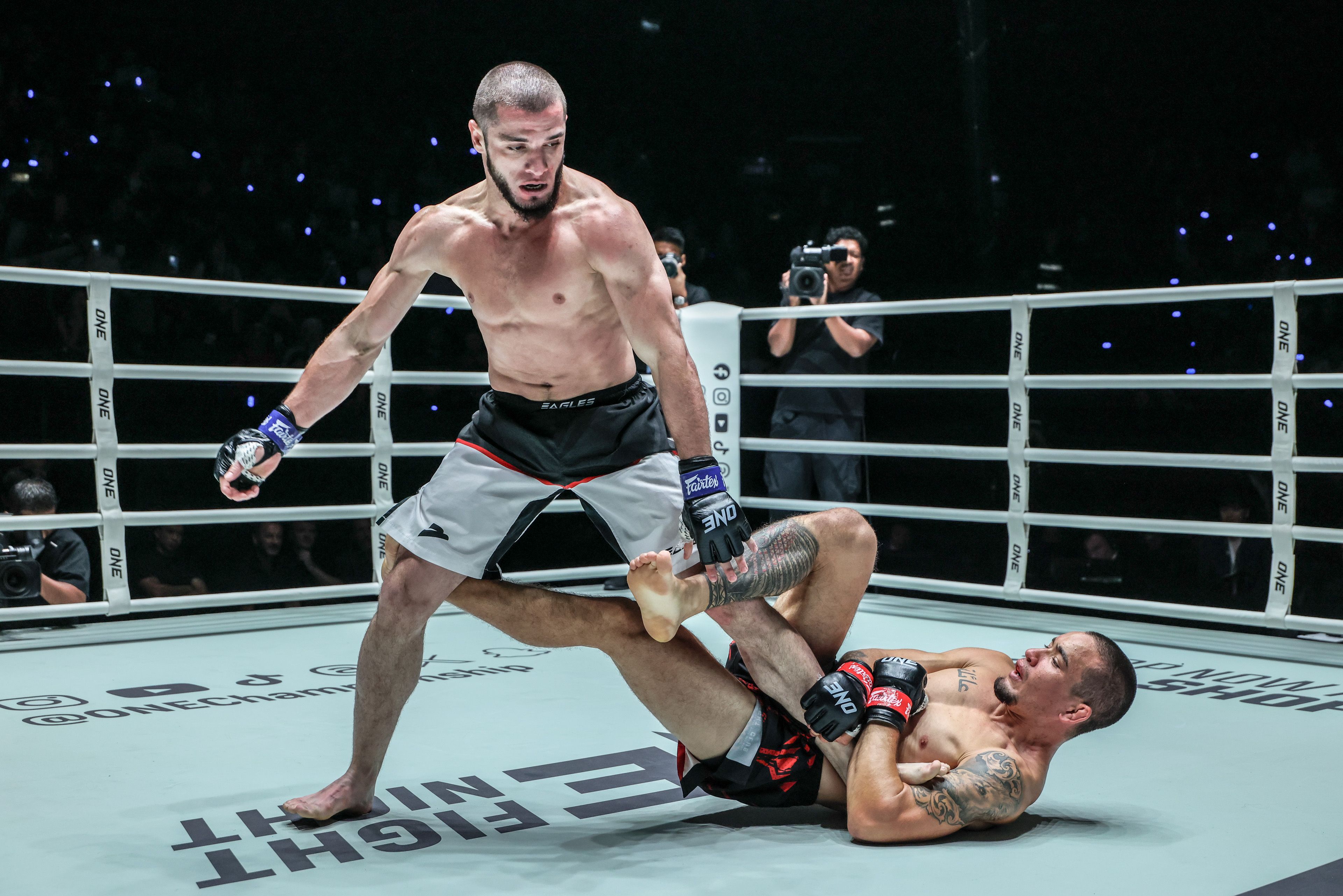 Lucas Gabrie Magomed Akaev ONE Fight Night 40 10.jpg