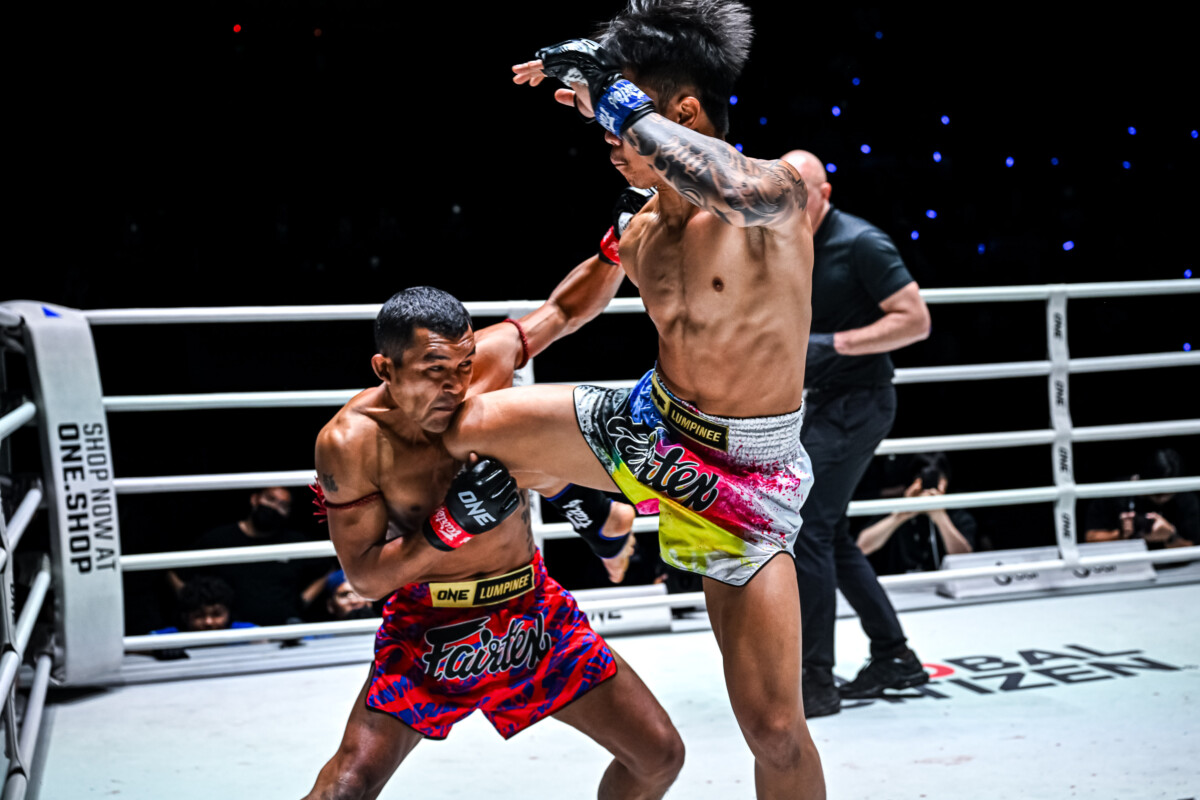 Panpadej NF Looksuan Apiwat Sor Somnuk ONE Friday Fights 142 10