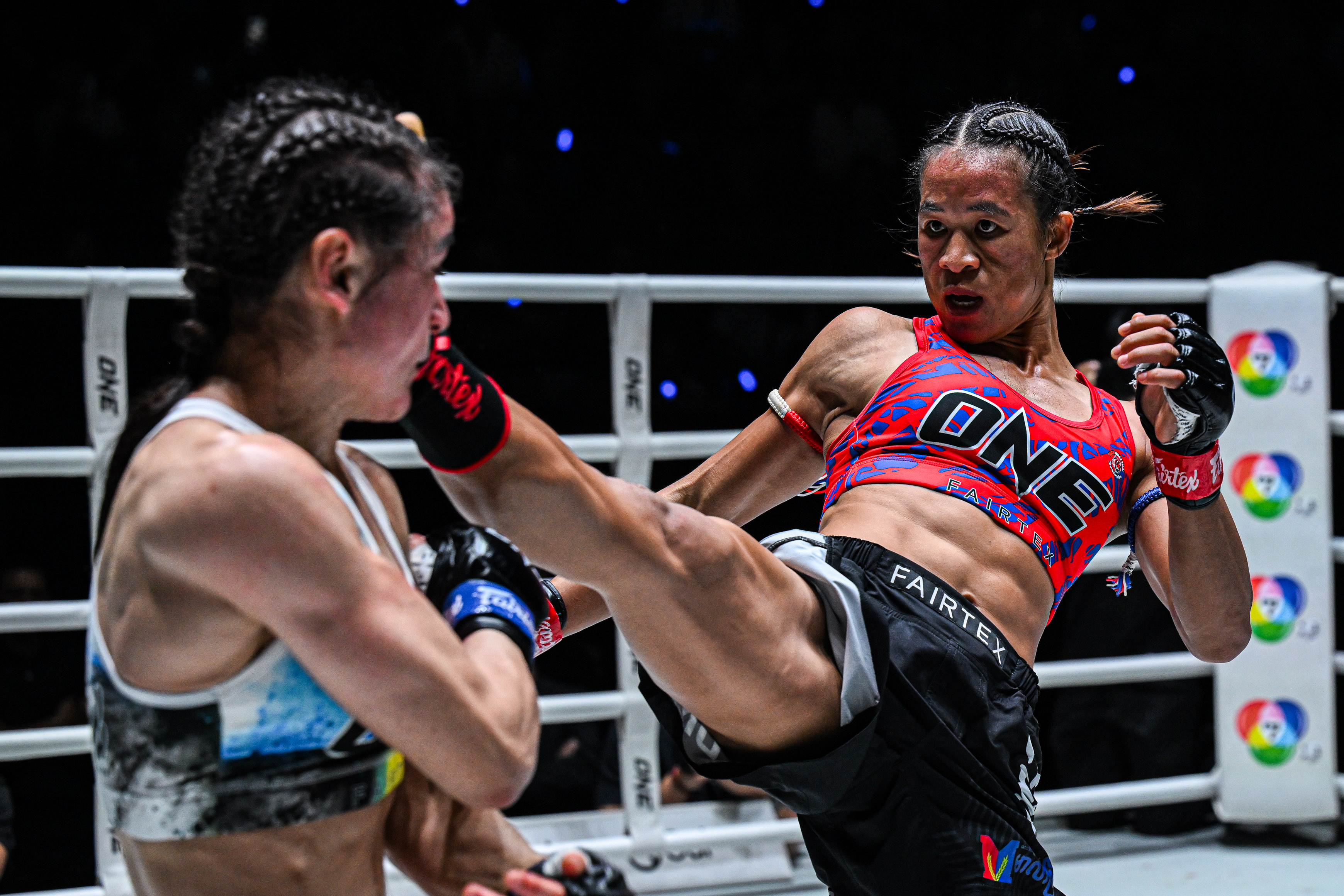 Vero Shir Cohen ONE Friday Fights 143 11