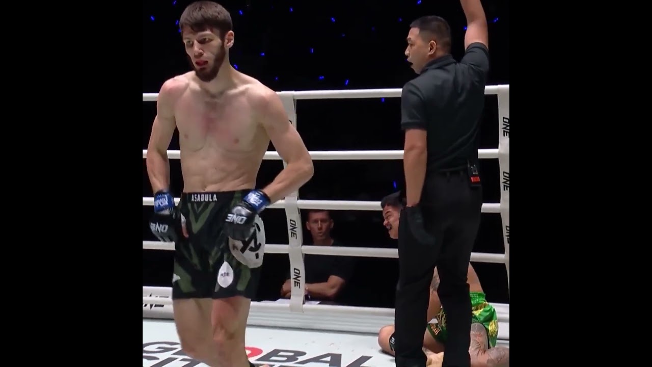 STABBING front kick sends him down