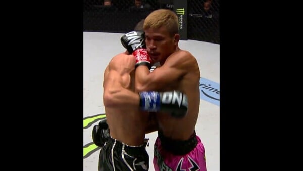 That was ROUGH  Flash back to Superlek's world title showdown with Daniel Puertas in 2023!