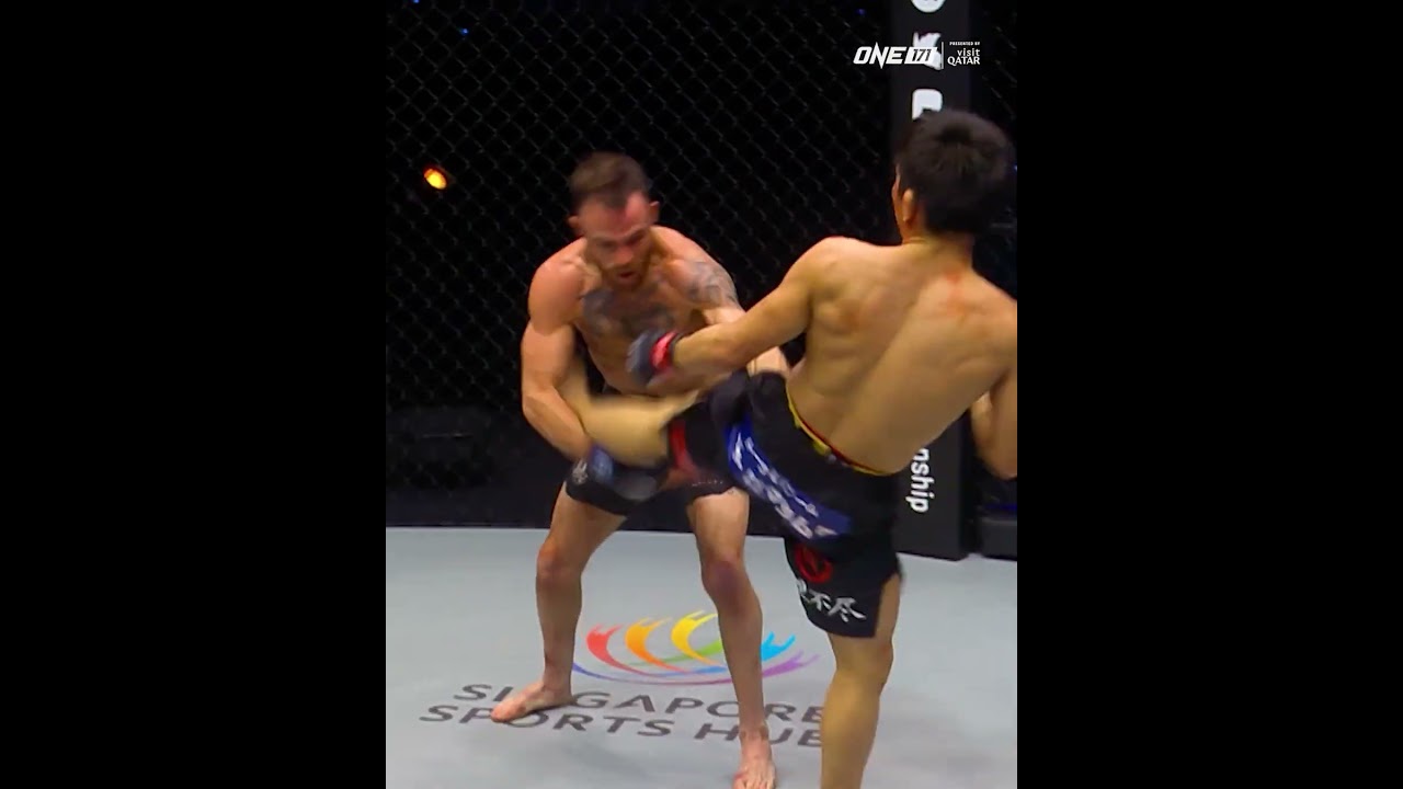 "The Monkey God" is CRAZY  Relive Jarred Brooks epic battle with Hiroba Minowa back in 2022!