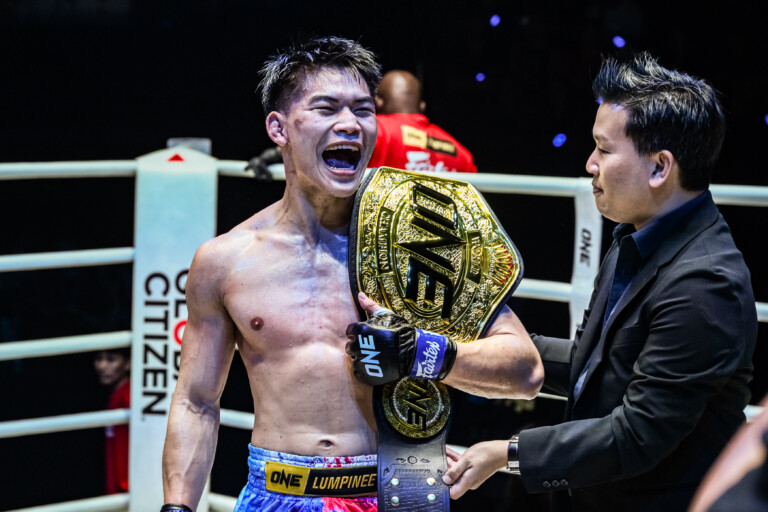 Rambolek Chor Ajalaboon celebrates his victory over Nabil Anane