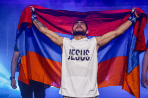 Hiroba Minowa Karen Ghazaryan ONE Fight Night 42 1