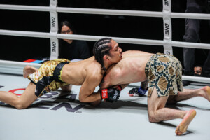 Hiroba Minowa Karen Ghazaryan ONE Fight Night 42 7