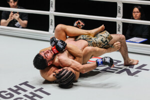 Hiroba Minowa Karen Ghazaryan ONE Fight Night 42 8