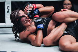Itsuki Hirata Ritu Phogat ONE SAMURAI 1 17