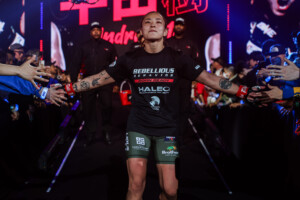 Itsuki Hirata Ritu Phogat ONE SAMURAI 1 2