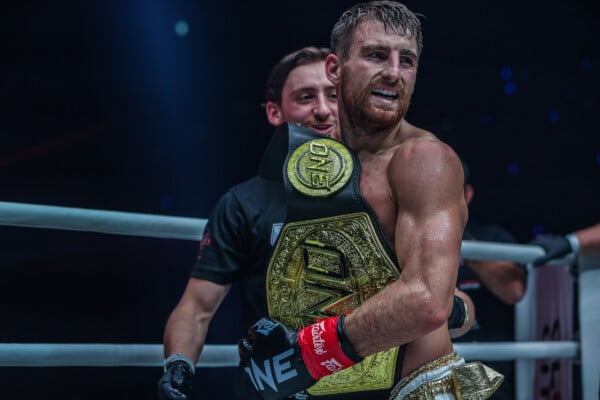 Jonathan Haggerty celebrates his World Title win over Yuki Yoza at ONE SAMURAI 1.