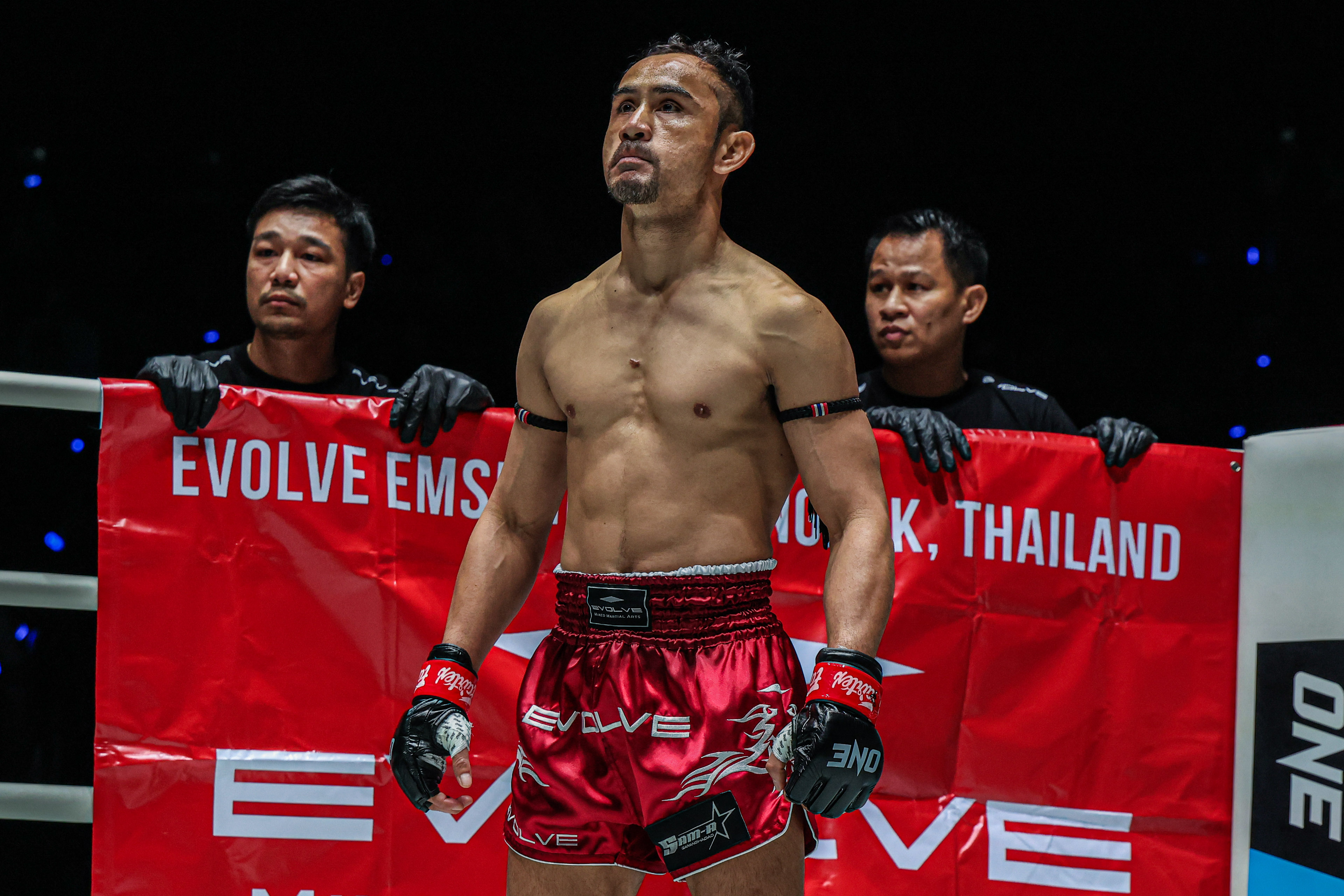 Sam A Gaiyanghadao Elmehdi El Jamari ONE Fight Night 42 4.jpg