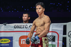 Shimon Yoshinari Johan Ghazali ONE SAMURAI 1 16