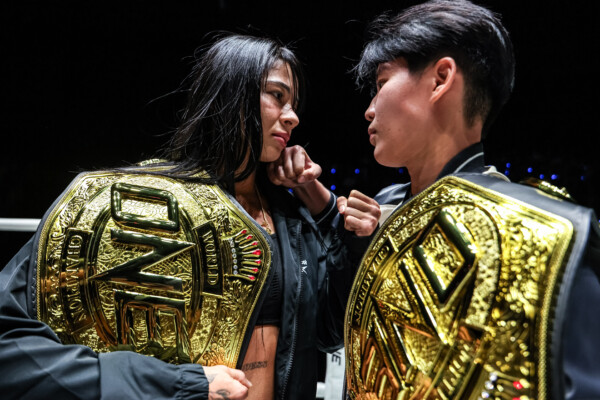 Allycia Hellen Rodrigues and Phetjeeja Lukjaoporongtom lock eyes in the ring