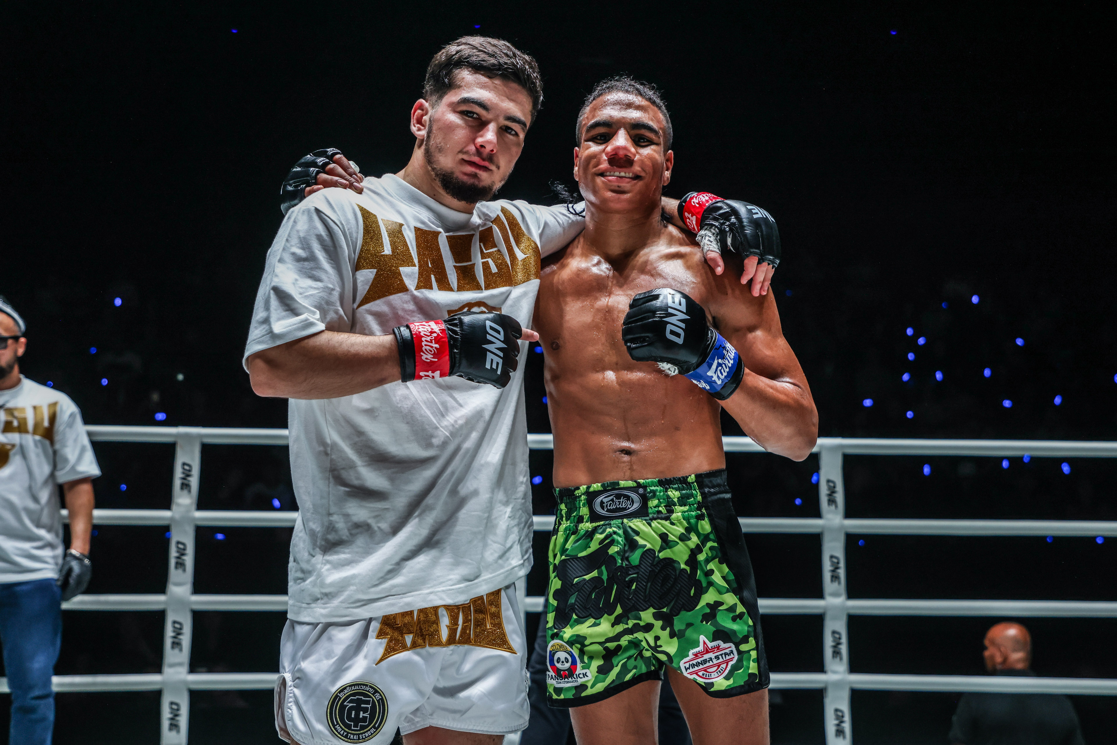 Aslamjon Ortikov Jordan Estupinan ONE Fight Night 43 9.jpg