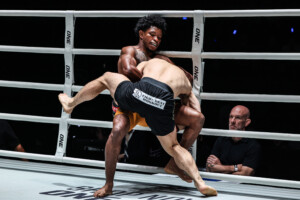 Fabio Henrique Yosuke Saruta ONE Fight Night 43 6