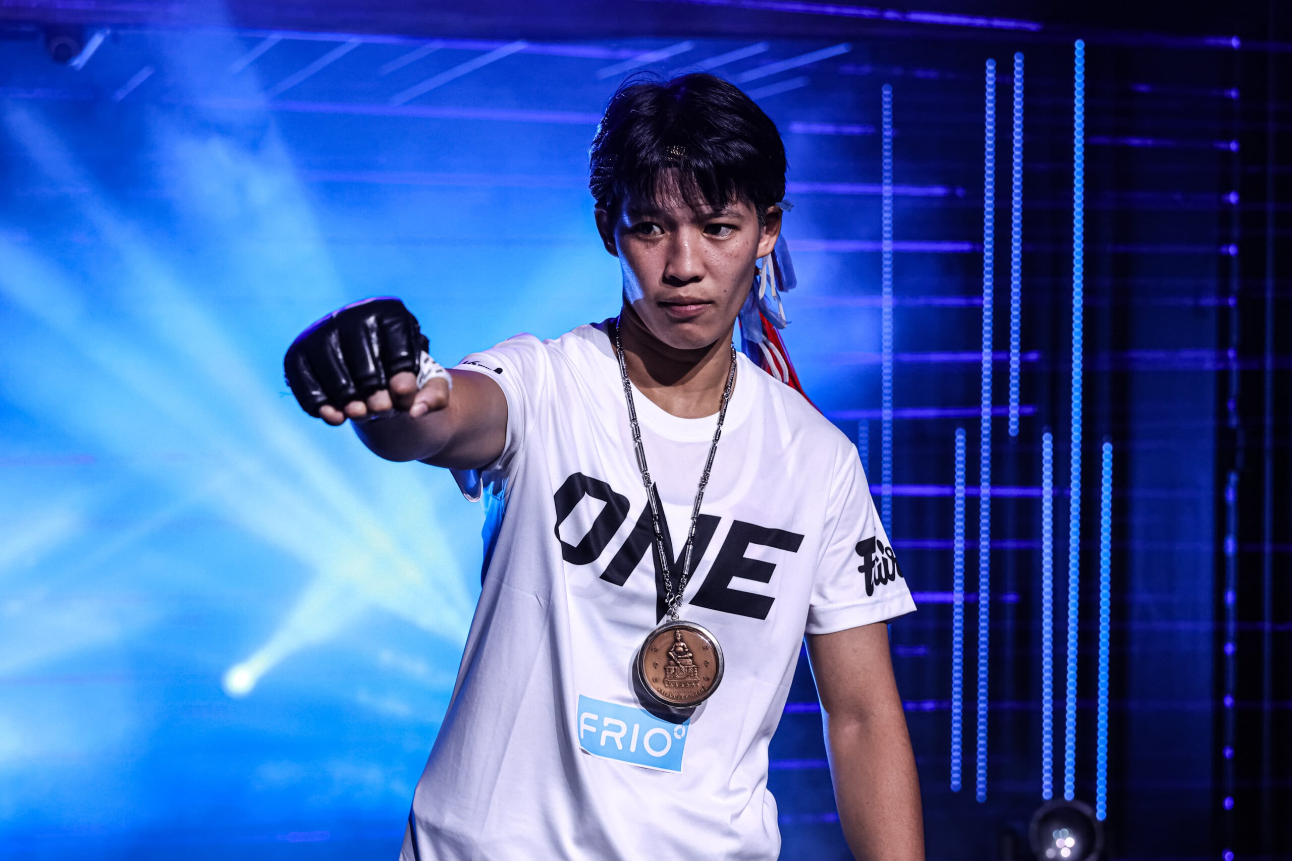Phetjeeja Lukjaoporongtom makes her way to the ring at The Inner Circle 19