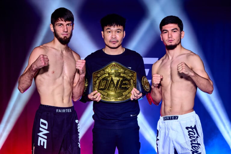 Asadula Imangazaliev faces off with Aslamjon Ortikov ahead of their Muay Thai World Title fight