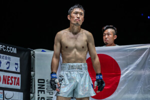 Ferrari Fairtex Shinji Suzuki ONE Fight Night 44 3
