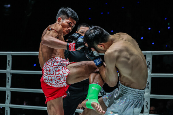 Ferrari Fairtex connects with a kick on Shinji Suzuki