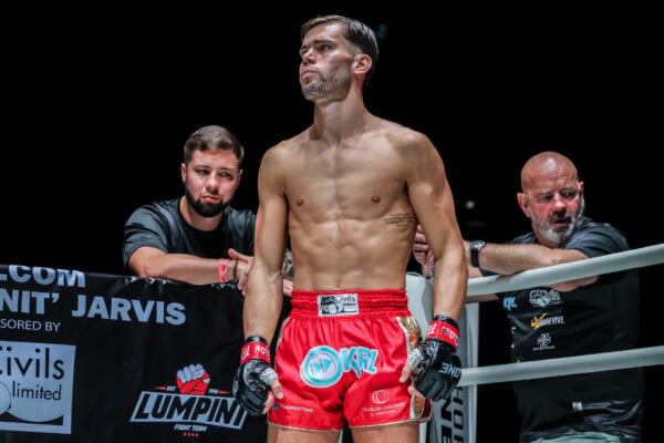 George Jarvis defeats Rungrawee Sitsongpeenong via knockout at ONE Fight Night 44