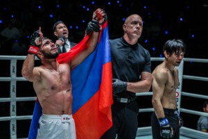 Karen Ghazaryan Hisashi Ezaki ONE Fight Night 44 11