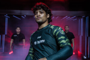 Owen Jones Fabricio Andrey ONE Fight Night 44 2
