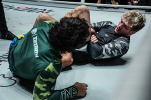 Owen Jones Fabricio Andrey ONE Fight Night 44 9