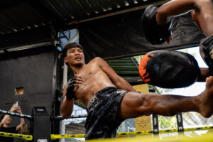 PTT Apichart Farm Open Workout The Inner Circle 20 15
