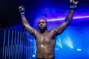 Paul Elliott Regan Upshaw ONE Fight Night 44 1