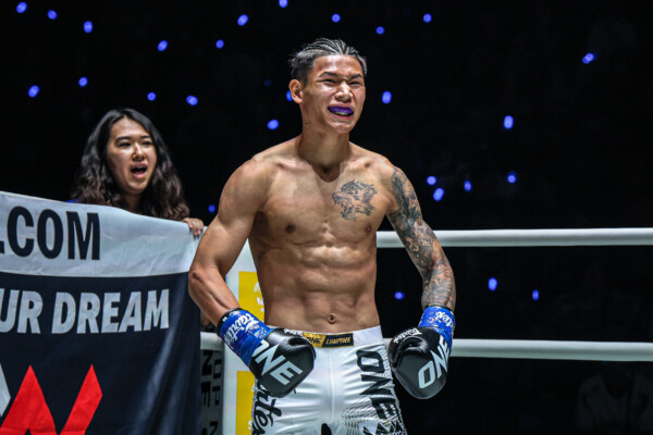 Chinese kickboxer Yuan Pengjie ahead of his bout
