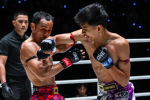 Aliff Sor Dechapan defeats Sam A Gaiyanghadao a13t The Inner Circle 23 on July 24