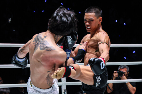 Petsiam T2A Waterubon kicks Nihad Taghizade at ONE Friday Fights 161