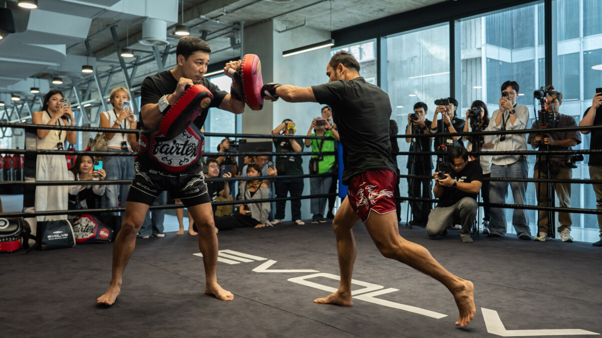 Sam A Gaiyanghadao throws a left punch at the pads