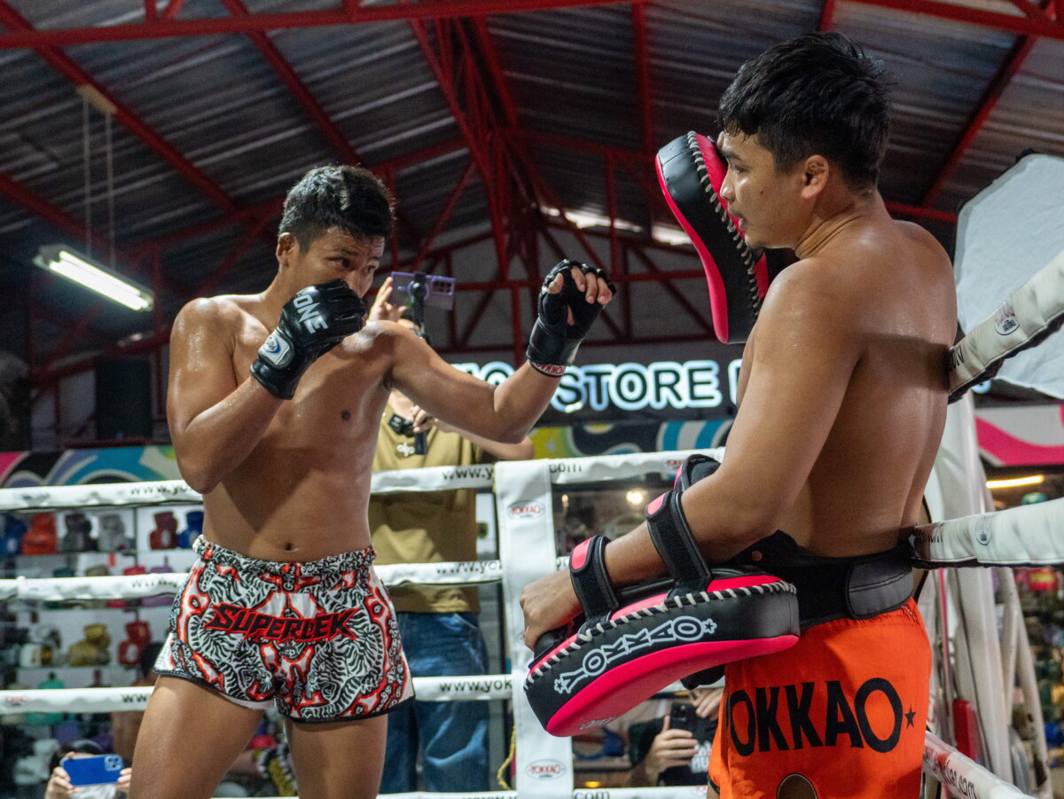 Superlek prepares for strikes at The Inner Circle 25 Open Workout