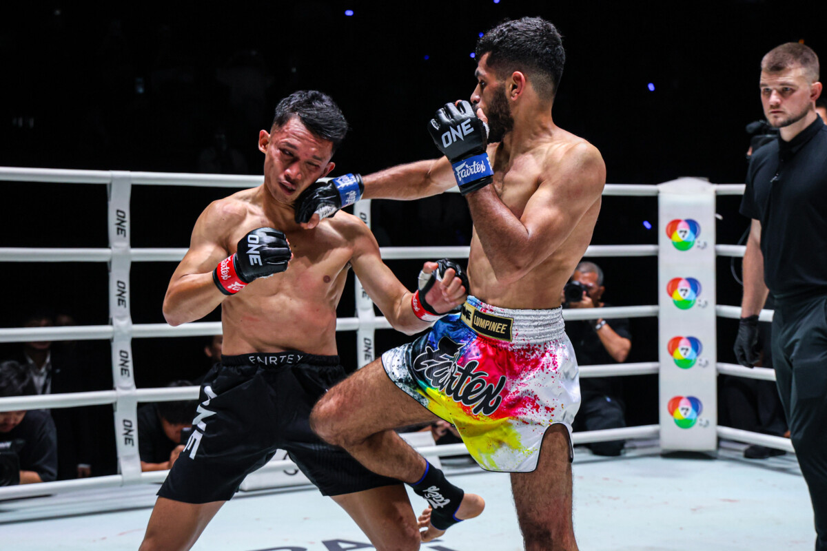 Akram Hamidi lands a right hand on Watcharaphon Laochokcharoen at ONE Friday Fights 164.