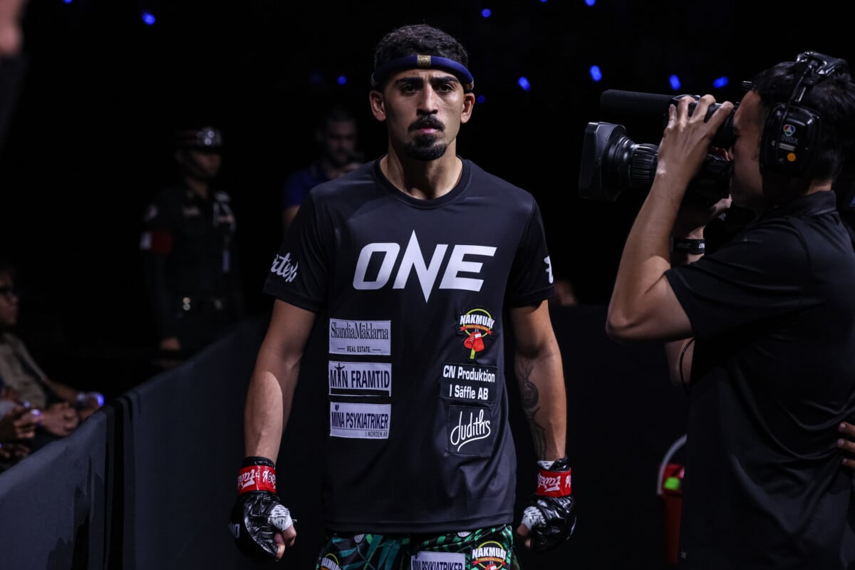 Dalian Dawody makes his way to the ring for Lamin Souayah bout at The Inner Circle 27