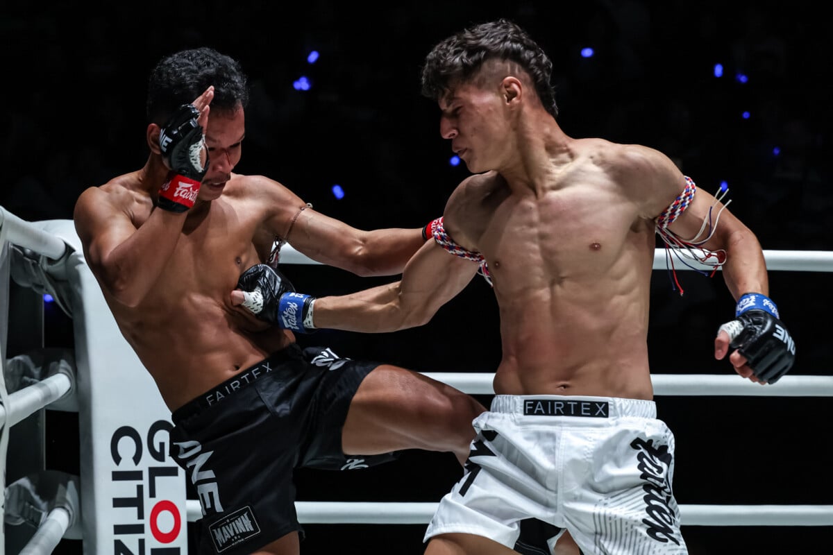Denkriangkrai vs Abdessamie Rhenimi at ONE Friday FIghts 166