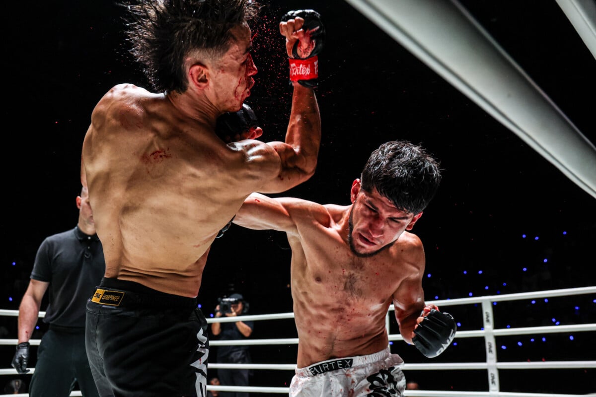 Fakhriddin Khasanov fires a devastating right on Basta Abdelmouneme at The Inner Circle 28