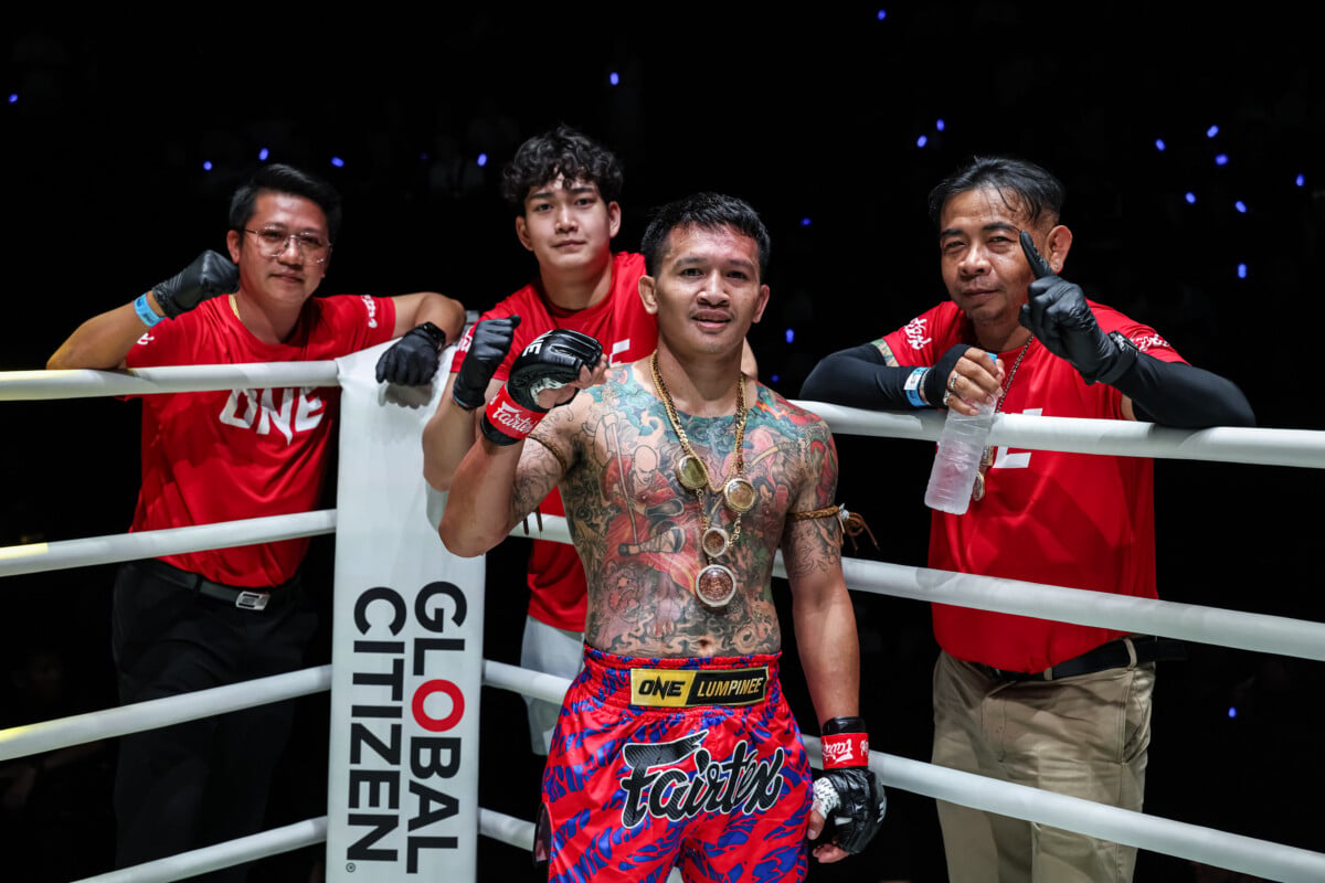 Gingsanglek celebrates his win over Dmitri Ramos at The Inner Circle 26