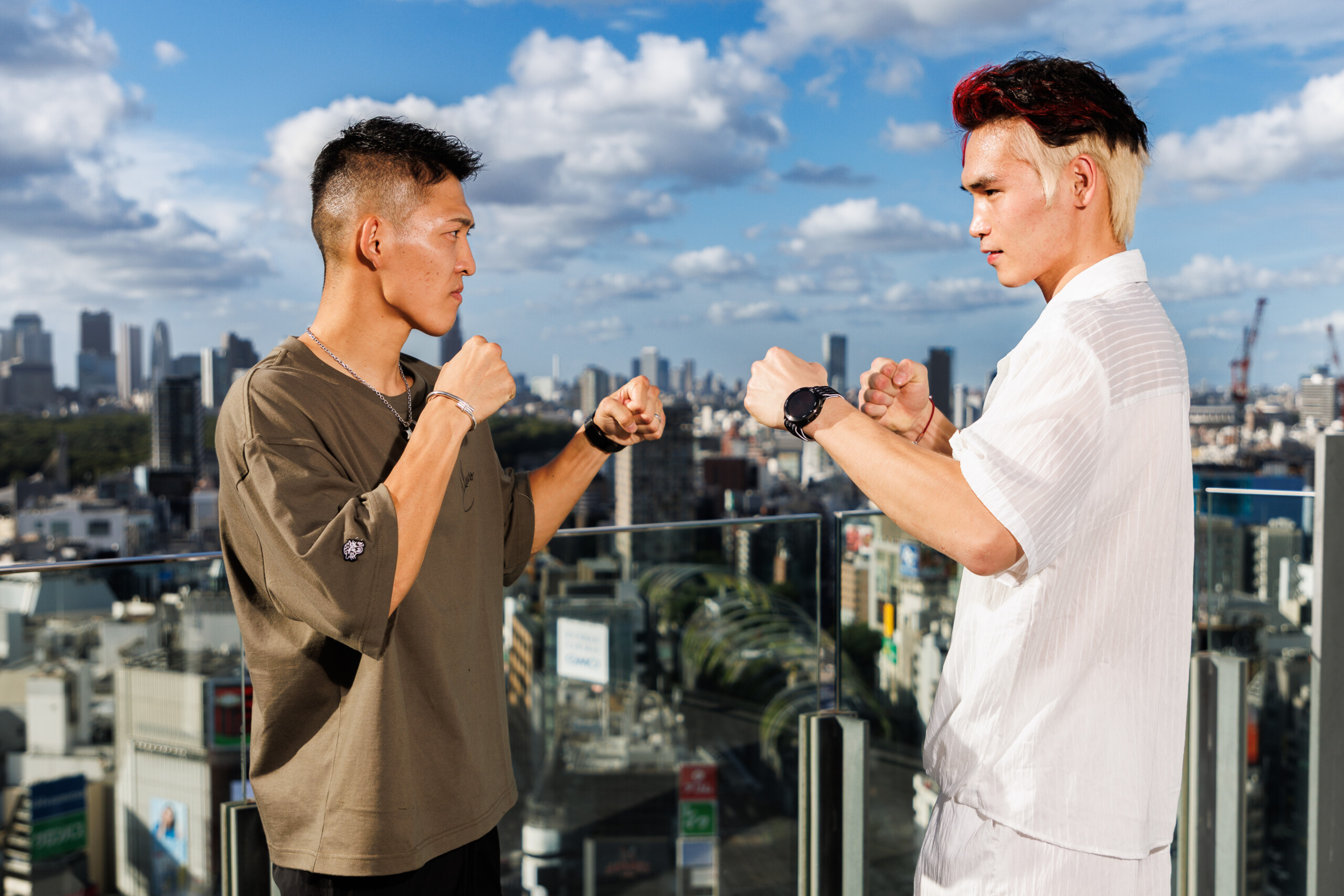 Masaaki Noiri faces off with Liu Mengyang with the Tokyo skyline in the background