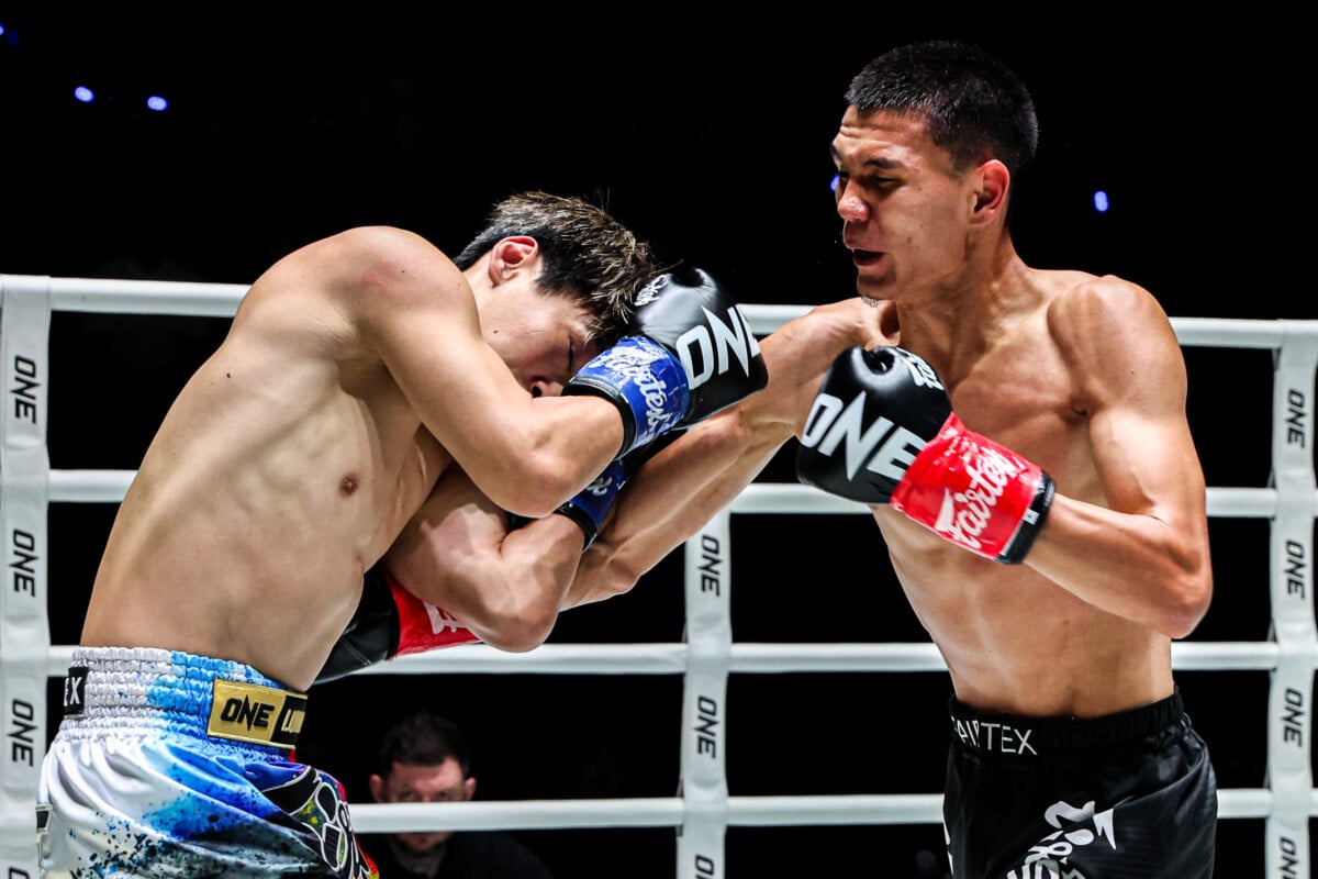Arsen Soiyrkas delivers a body shot againsr Jin Mandokoro at The Inner Circle 32