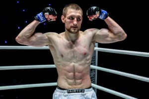 Enzo Kartoum VS Konstantin Shakhtarin at The Inner Circle 32 10