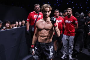 Freddie Haggerty vs Rungruanglek at The Inner Circle 30 2