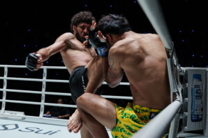 Kiamran Nabati vs Nontachai at The Inner Circle 31 19