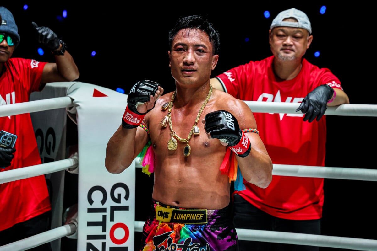 Mongkoldetlek poses for the cameras before his clash against Yassir Rassafi at The Inner Circle 29.