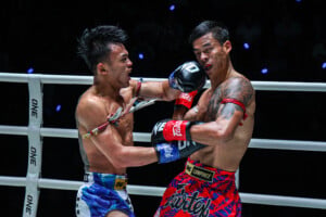 Panpayak VS Lamnamoonlek at The Inner Circle 32 16