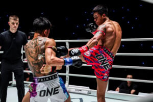 Panpayak VS Lamnamoonlek at The Inner Circle 32 4