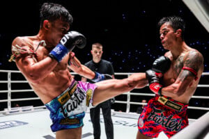 Panpayak VS Lamnamoonlek at The Inner Circle 32 6