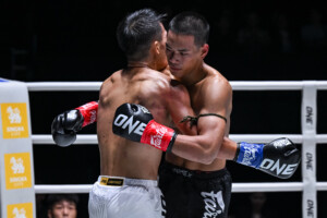 Petsiam vs Wang Zhongxian at The Inner Circle 31 6