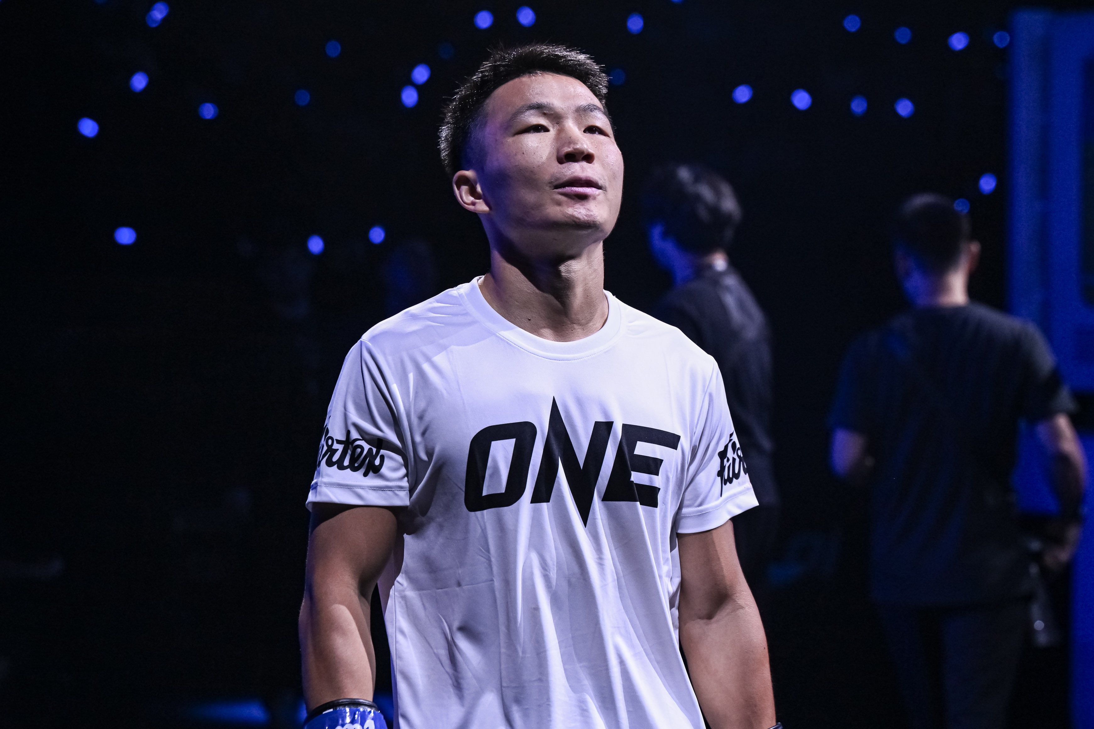 Petsiam vs Wang Zhongxian at The Inner Circle 31 9.jpg